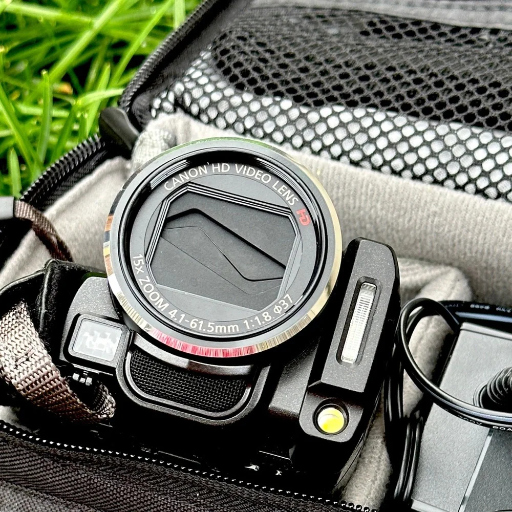 Canon HD Vixia. Full Camcorder w/64GB Flash Memory & Pro Manual Control.